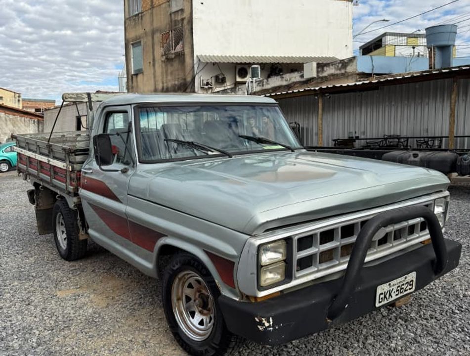 Ford F-1000 CD/Blazer 3.9 Dies.