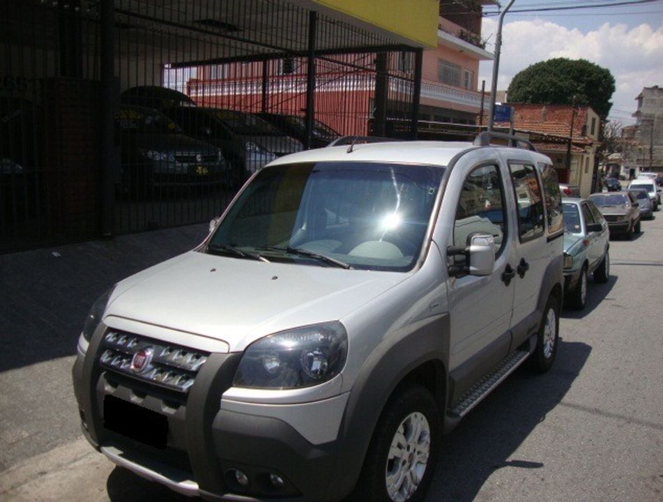 Fiat Doblo Adv. XINGU LOCKER 1.8 Flex 16V 5p