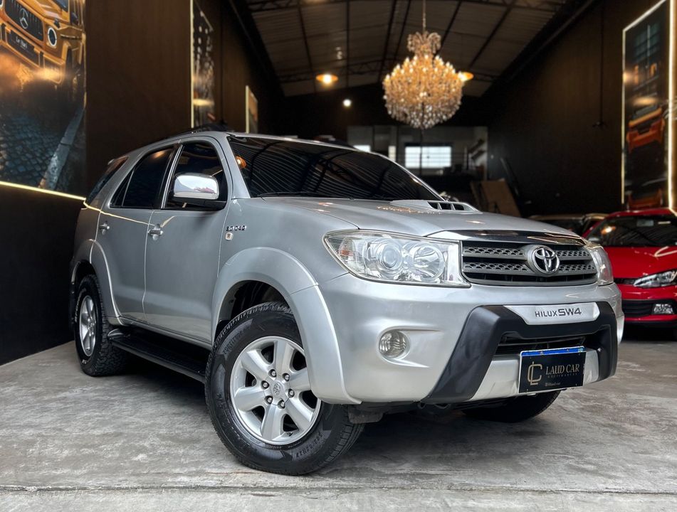 Toyota Hilux SW4 SRV 4x4 4.0 V6 24V Aut.