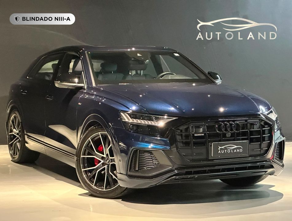 Audi Q8 Perf.Black 3.0 TFSI Quat. S-tr/(Híb.)