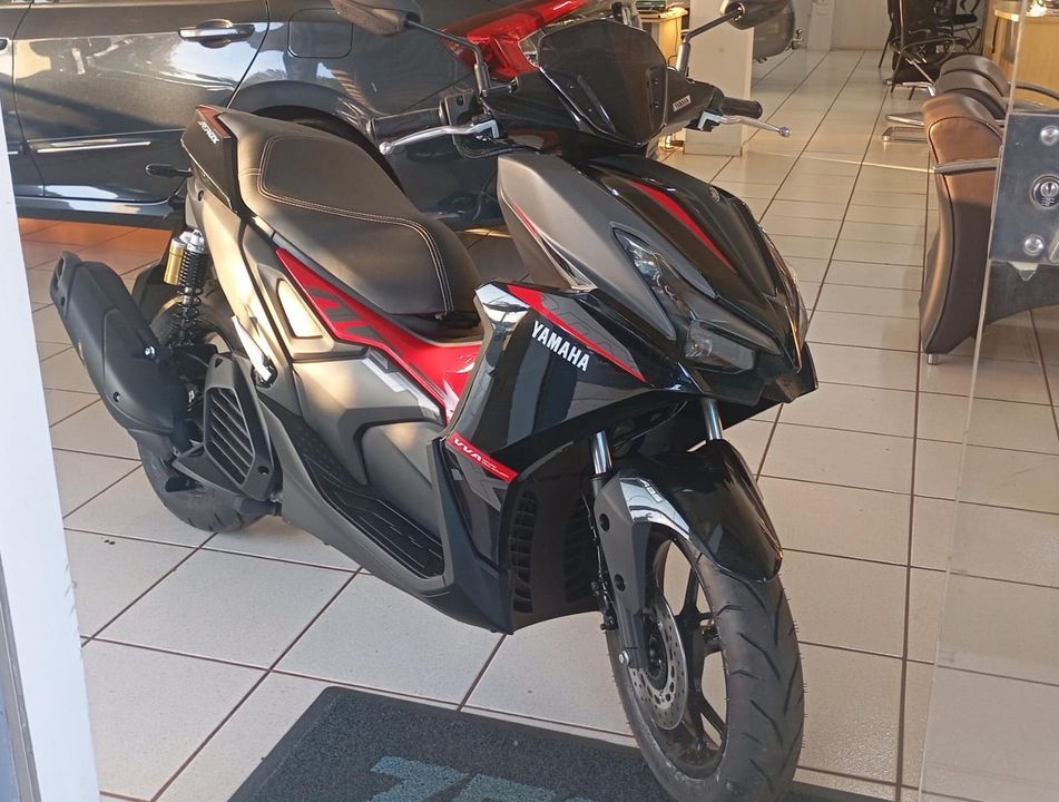 YAMAHA AEROX CONNECTED ABS