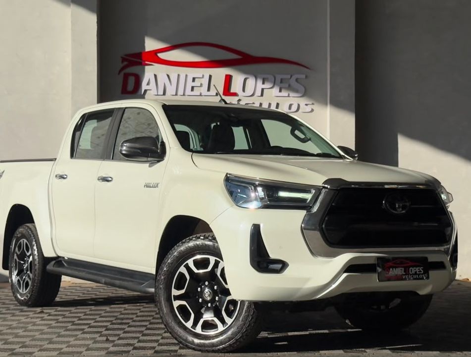 Toyota Hilux CD SRX 4x4 2.8 TDI 16V Diesel Aut.