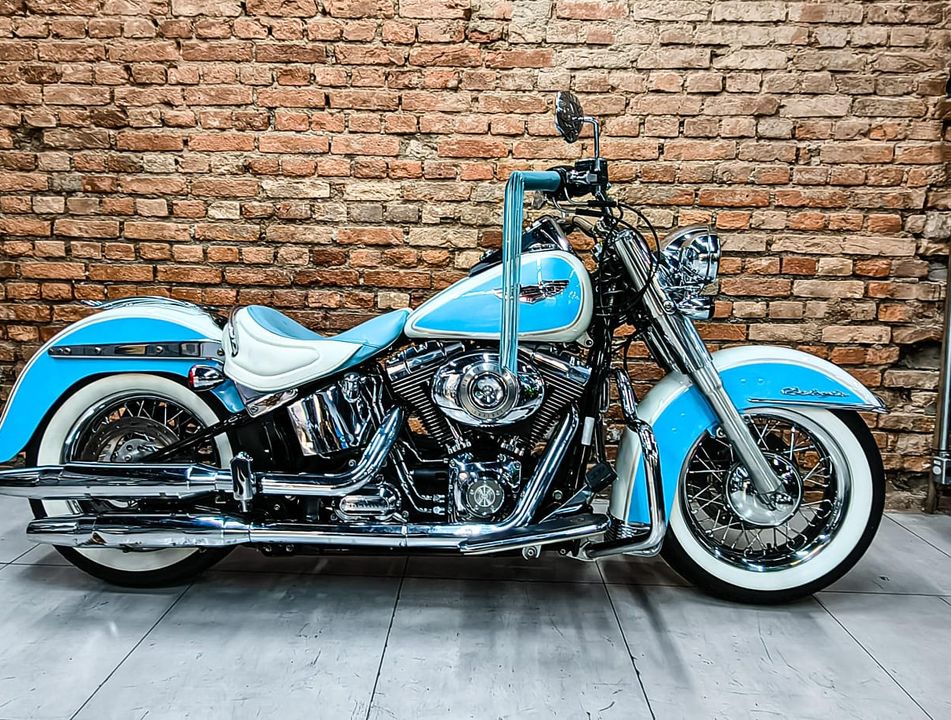Harley SOFTAIL DELUXE  FLSTN