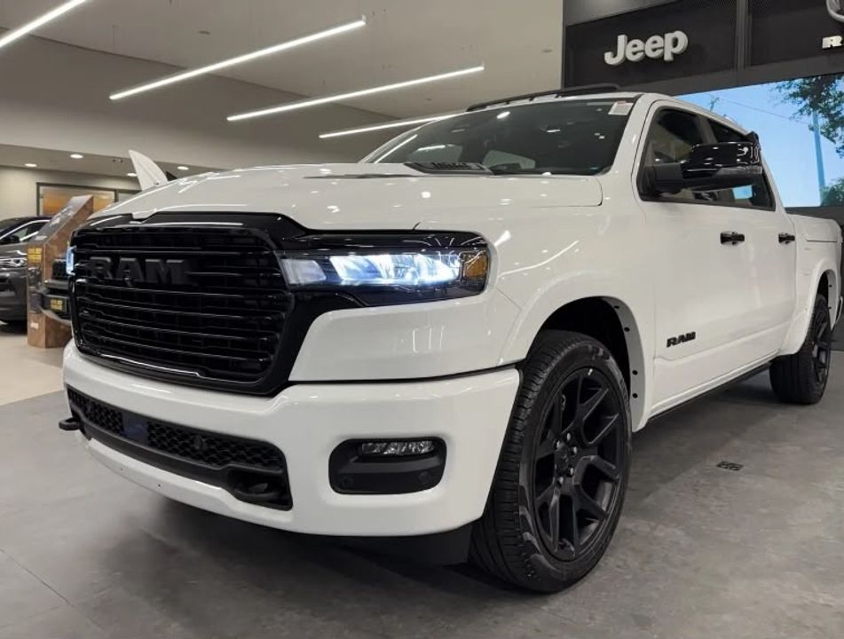 RAM 1500 LARAM. NIGHT ED. BI-TB 3.0 4x4 Aut.