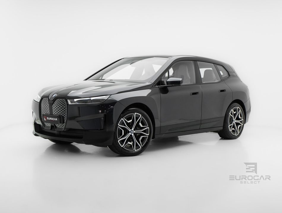 BMW iX XDrive 40 Aut. (Elétrico)