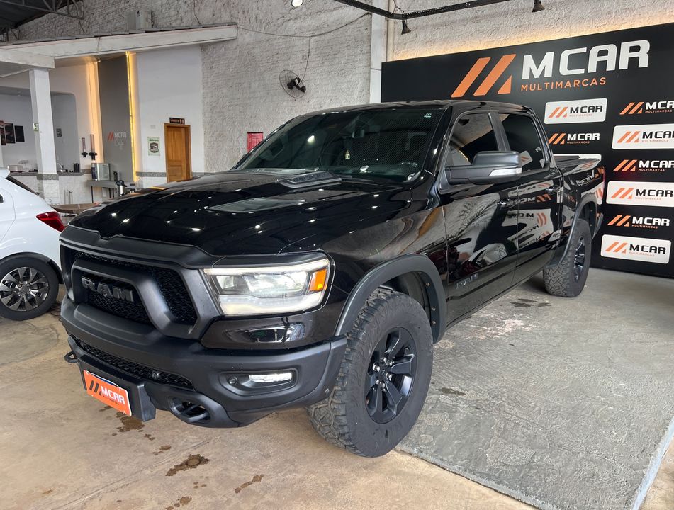 RAM 1500 REBEL 5.7 HEMI CD V8 4x4 Aut.