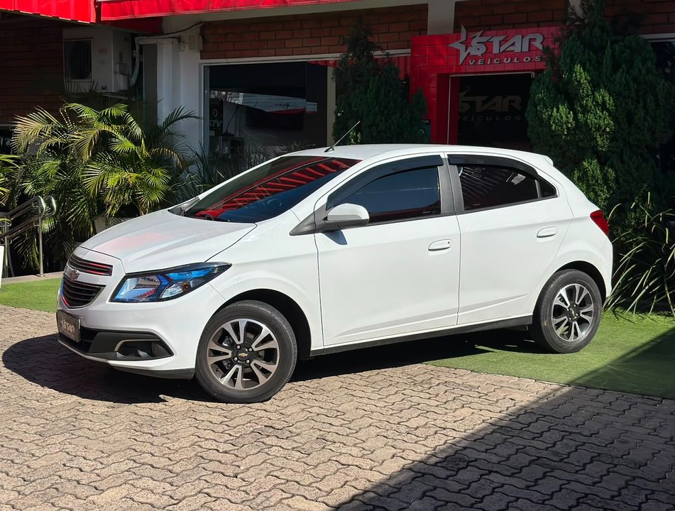 Chevrolet ONIX HATCH LTZ 1.4 8V FlexPower 5p Mec.