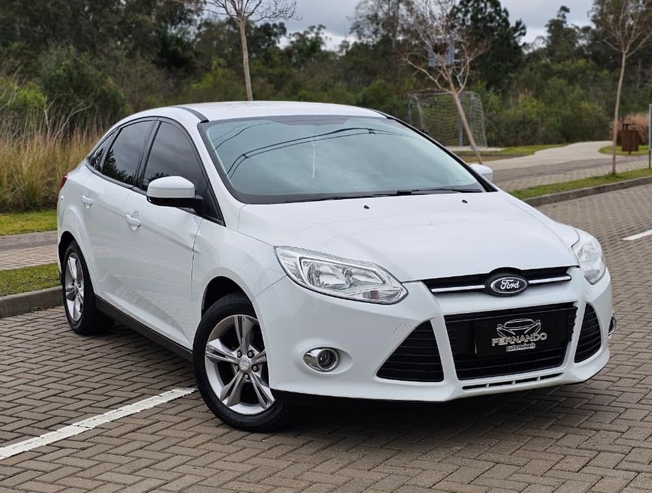 Ford Focus Sedan 2.0 16V/2.0 16V Flex 4p Aut.