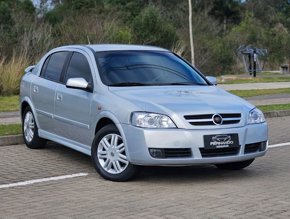 Chevrolet Astra 2.0 8V/ CD 2.0 8V Hatchback 5p Aut