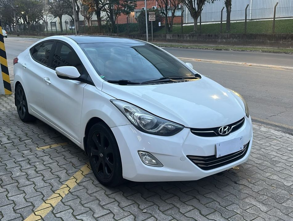 Hyundai Elantra GLS 1.8 16V Aut.