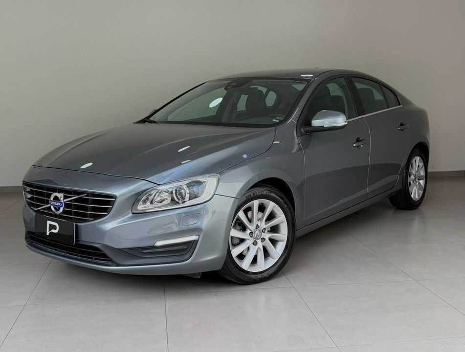 Volvo S60 T-5 KINETIC 2.0 245cv 4p