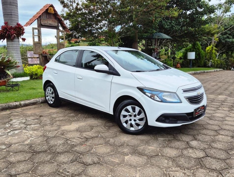 Chevrolet ONIX HATCH LT 1.0 8V FlexPower 5p Mec.