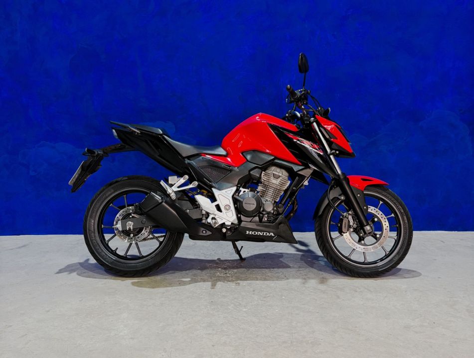 HONDA CB 300F Twister Flex