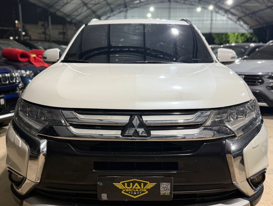 Mitsubishi OUTLANDER 2.2 165cv Diesel Aut.