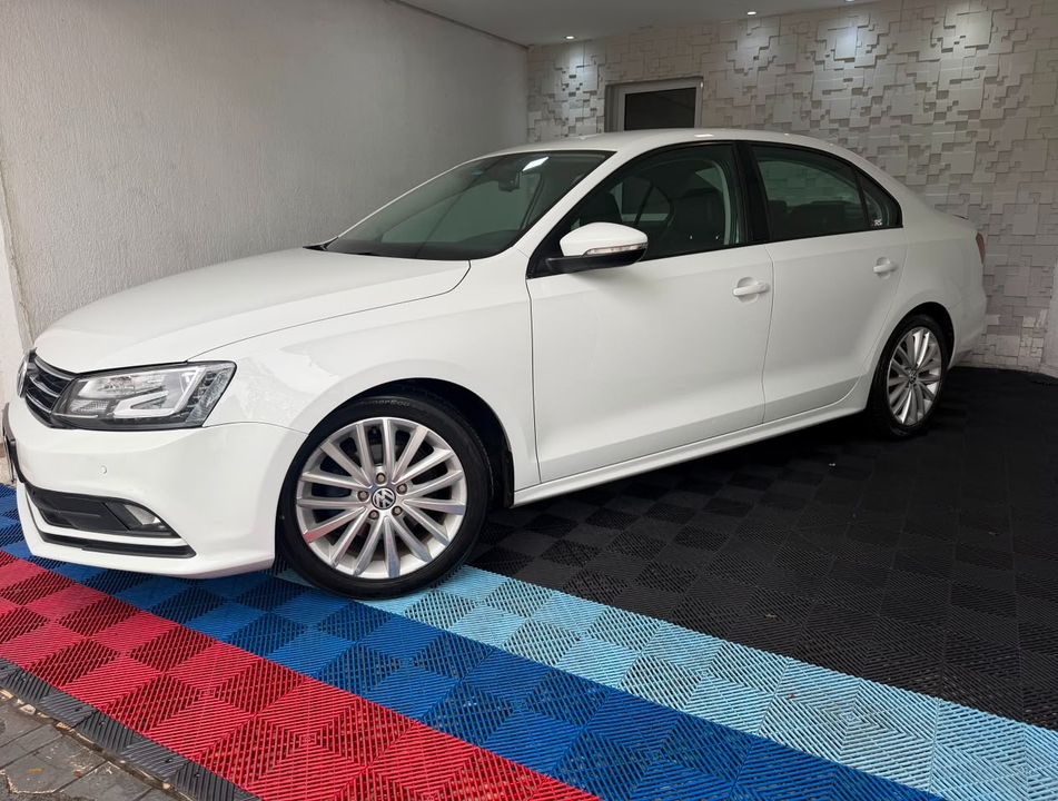 VolksWagen JETTA Comfortline 1.4 TSI 16V 4p Aut.