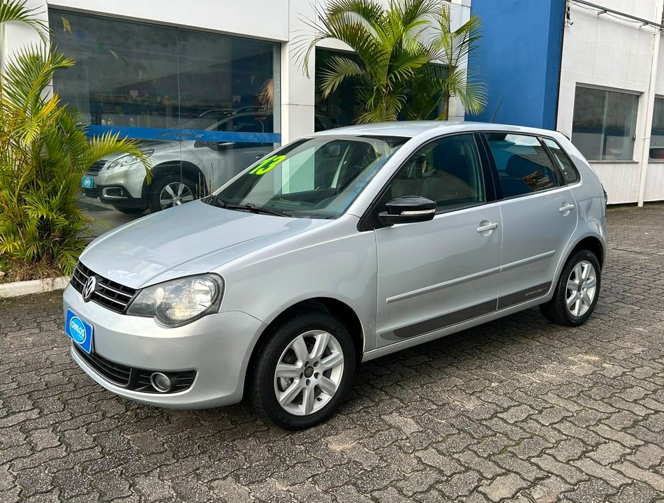VolksWagen Polo SPORTLINE 1.6 Mi Total Flex 8V 5p