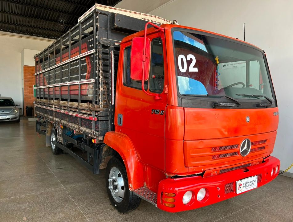 MERCEDES-BENZ 712 2p (diesel)