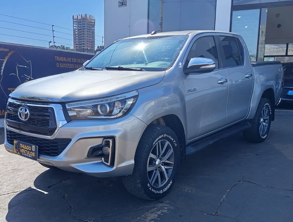 Toyota Hilux CD SRX 4x4 2.8 TDI 16V Diesel Aut.