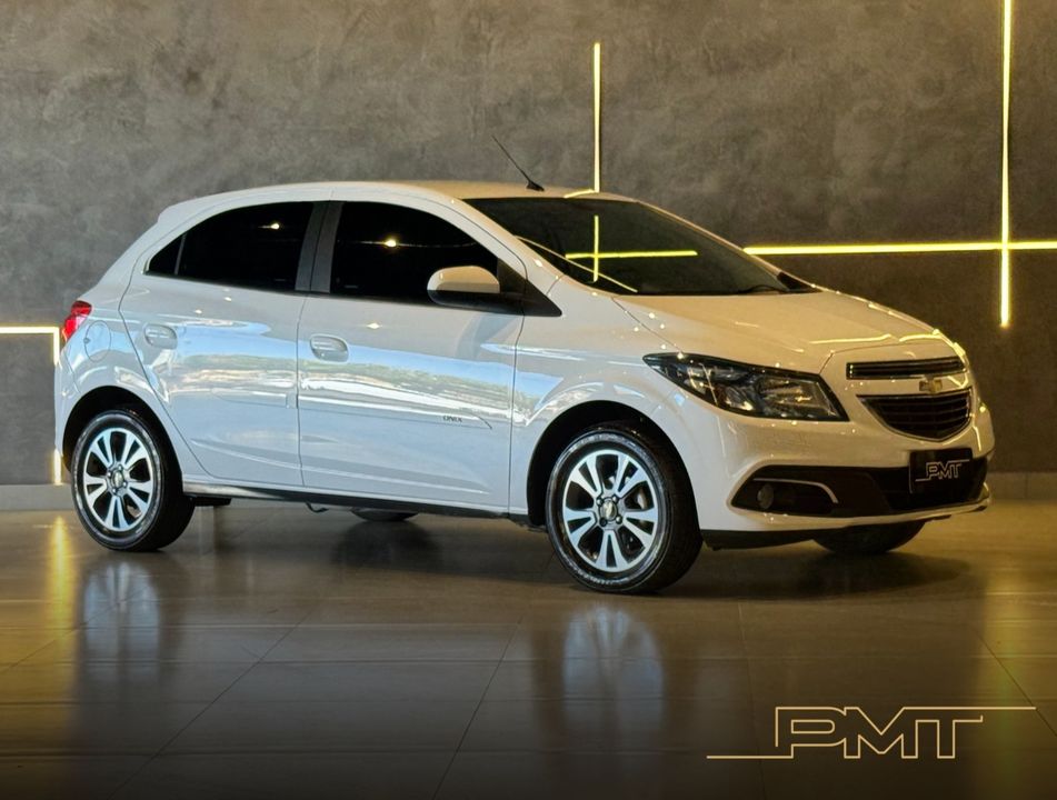 Chevrolet ONIX HATCH LTZ 1.4 8V FlexPower 5p Mec.