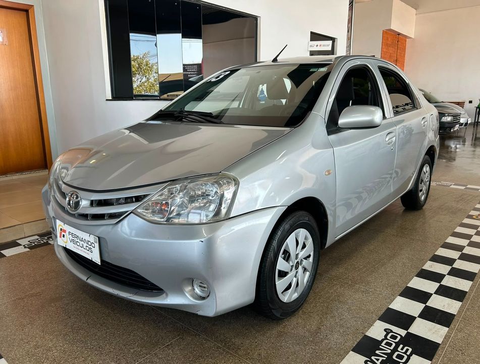 Toyota ETIOS XLS 1.5 Flex 16V 5p Mec.