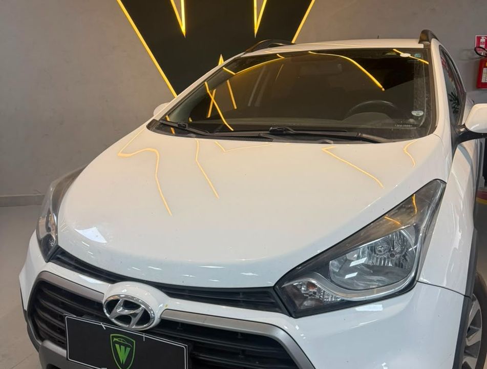 Hyundai HB20X Style 1.6 Flex 16v Mec.