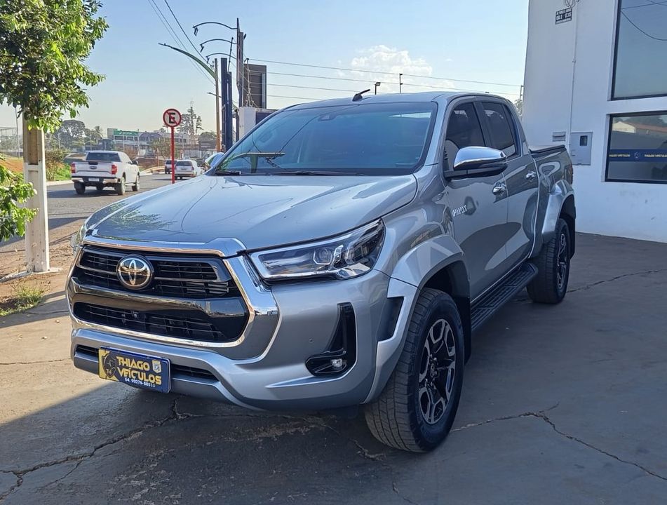 Toyota Hilux CD SRX 4x4 2.8 TDI 16V Diesel Aut.