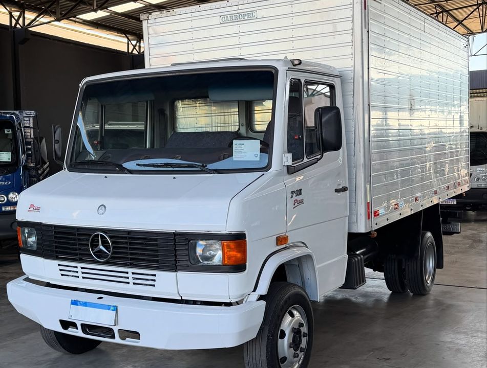 MERCEDES-BENZ 710/ 710 Plus 2p (diesel)