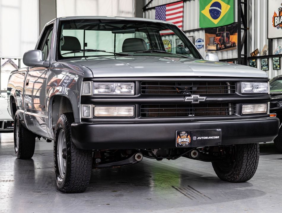 Chevrolet SILVERADO