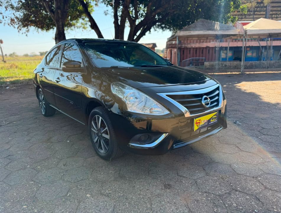 Nissan VERSA SL 1.6 16V FlexStart 4p Aut.