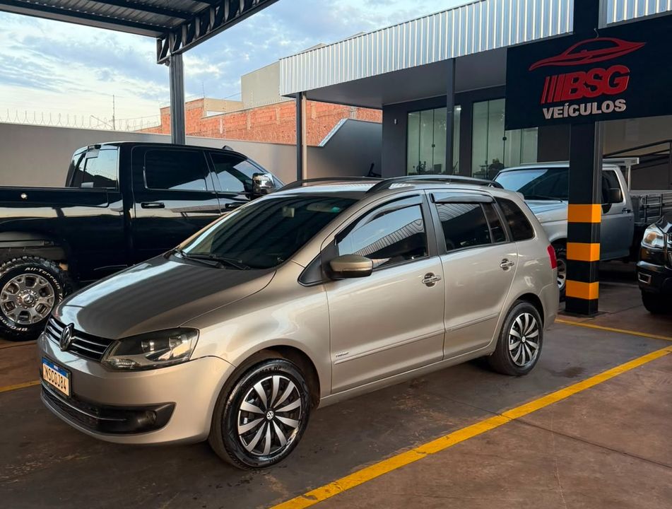 VolksWagen SPACEFOX  TREND I MOTION 1.6 T. Flex 8V