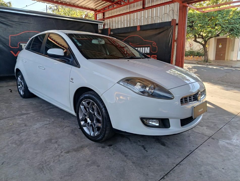 Fiat Bravo ESSENCE 1.8 Flex 16V 5p