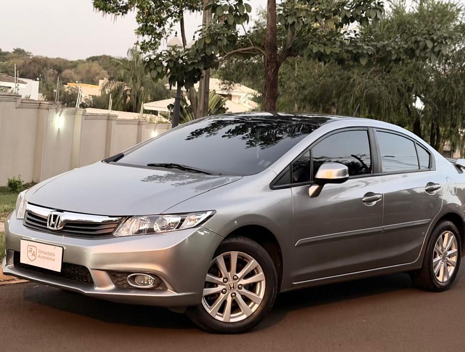 Honda Civic Sedan LXS 1.8/1.8 Flex 16V Mec. 4p