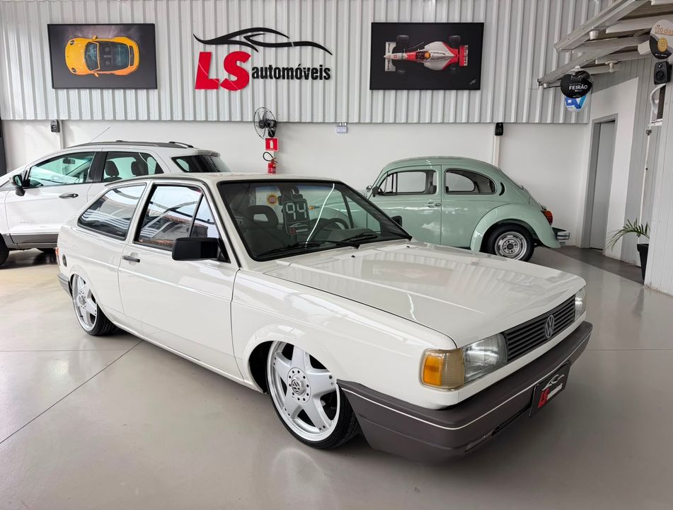 VolksWagen Gol 1000 (modelo antigo)