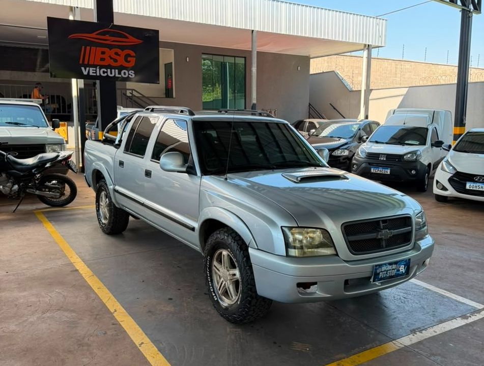 Chevrolet S10 Pick-Up Exec. 2.8 4x4 CD TB Int.Dies