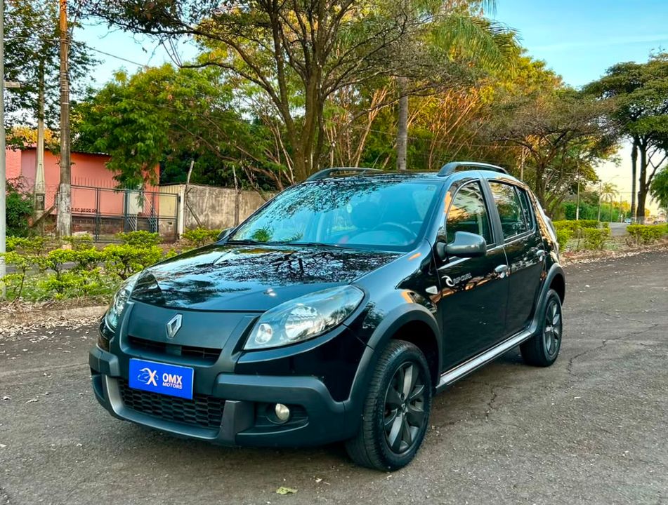 Renault SANDERO STEPWAY Hi-F. R. CURL 1.6 16V 5p