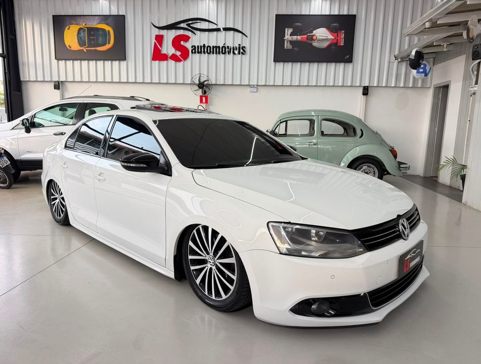 VolksWagen JETTA Highline 2.0 TSI 16V 4p Tiptronic