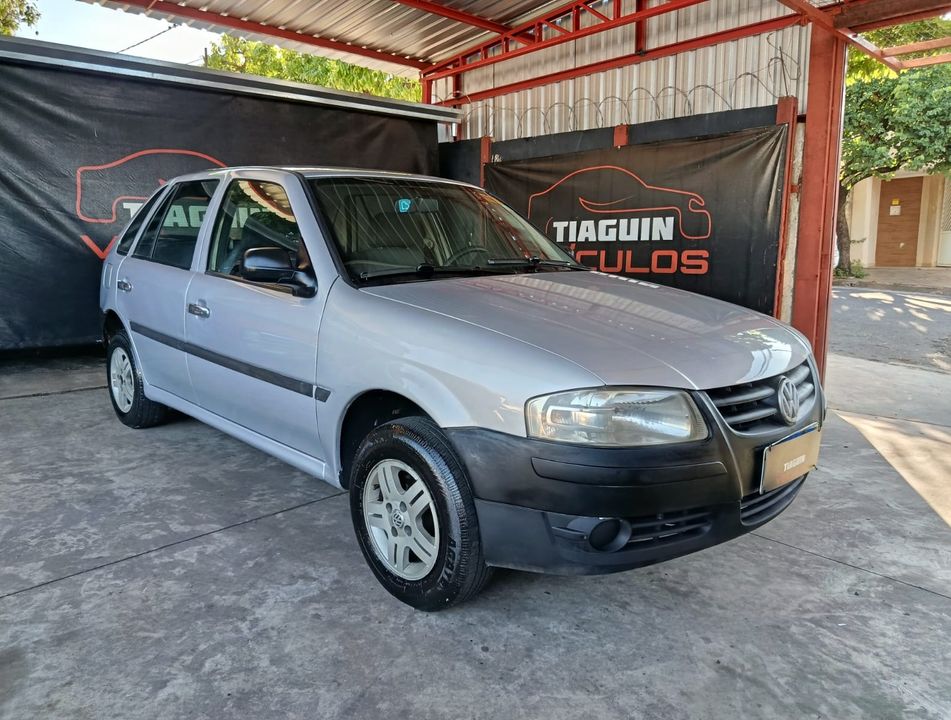 VolksWagen Gol Plus 1.0 Mi Total Flex 4p