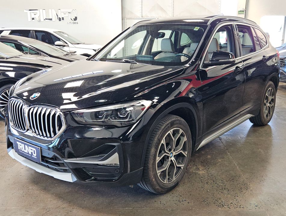BMW X1 SDRIVE 20i X-Line 2.0 TB Active Flex