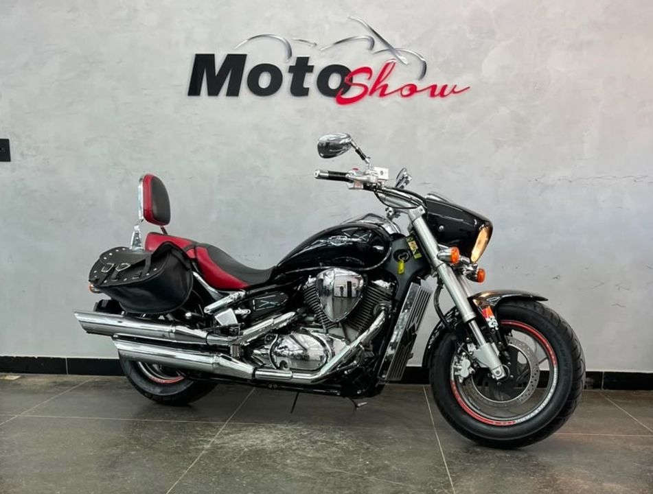 SUZUKI Motos BOULEVARD M800