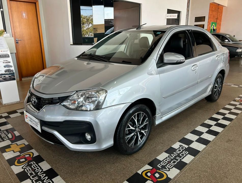 Toyota ETIOS PLATINUM Sed. 1.5 Flex 16V 4p Aut.