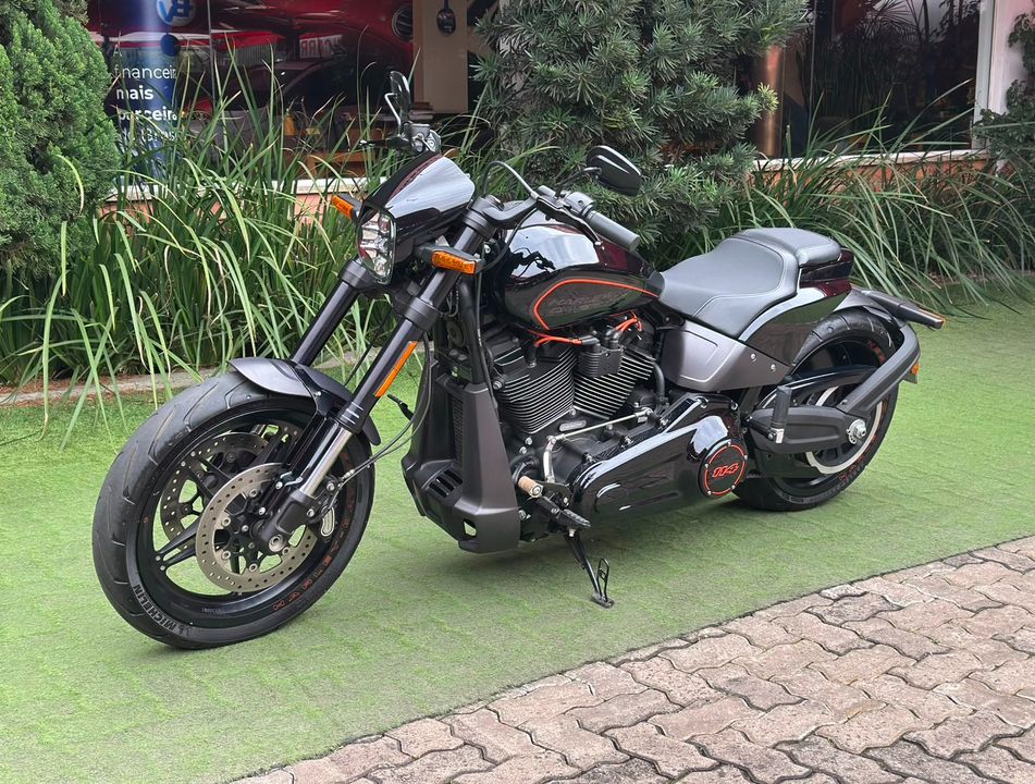 Harley SOFTAIL FXDR