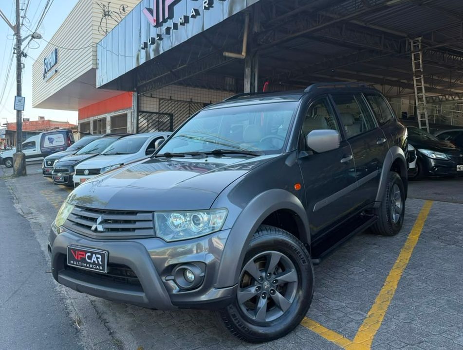Mitsubishi Pajero OUTDOOR 3.2 4x4 T.I. Dies.5p Aut.