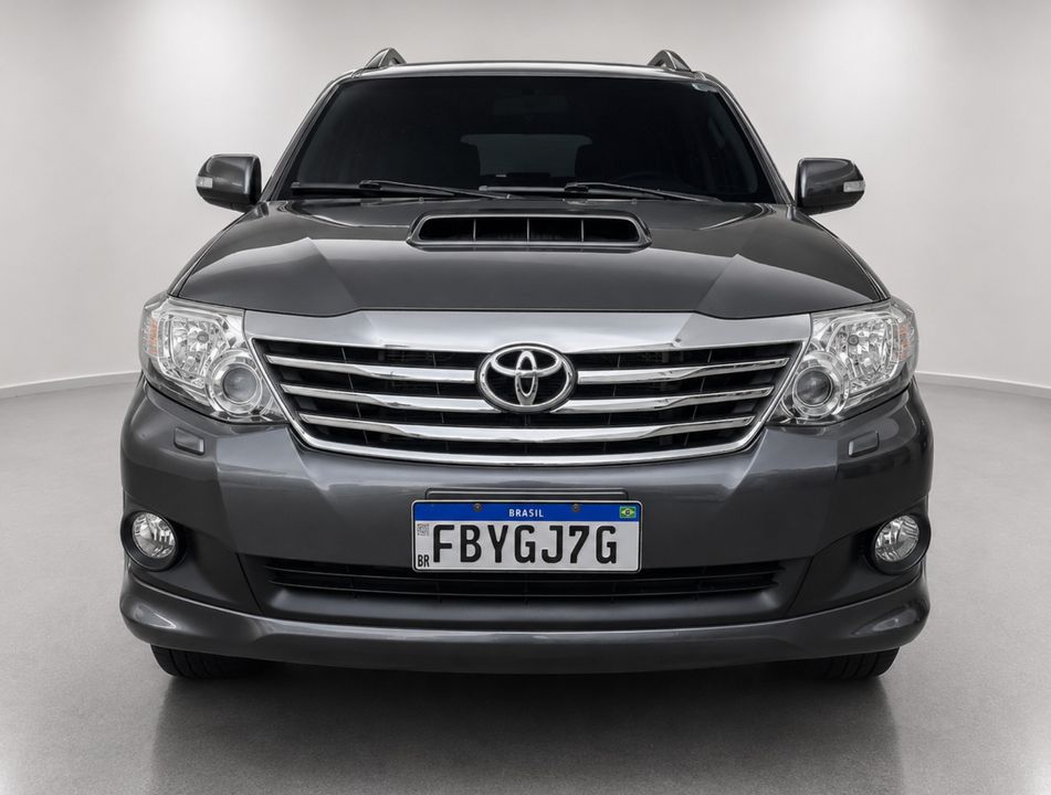 Toyota Hilux SW4 SRV D4-D 4x4 3.0 TDI Dies. Aut