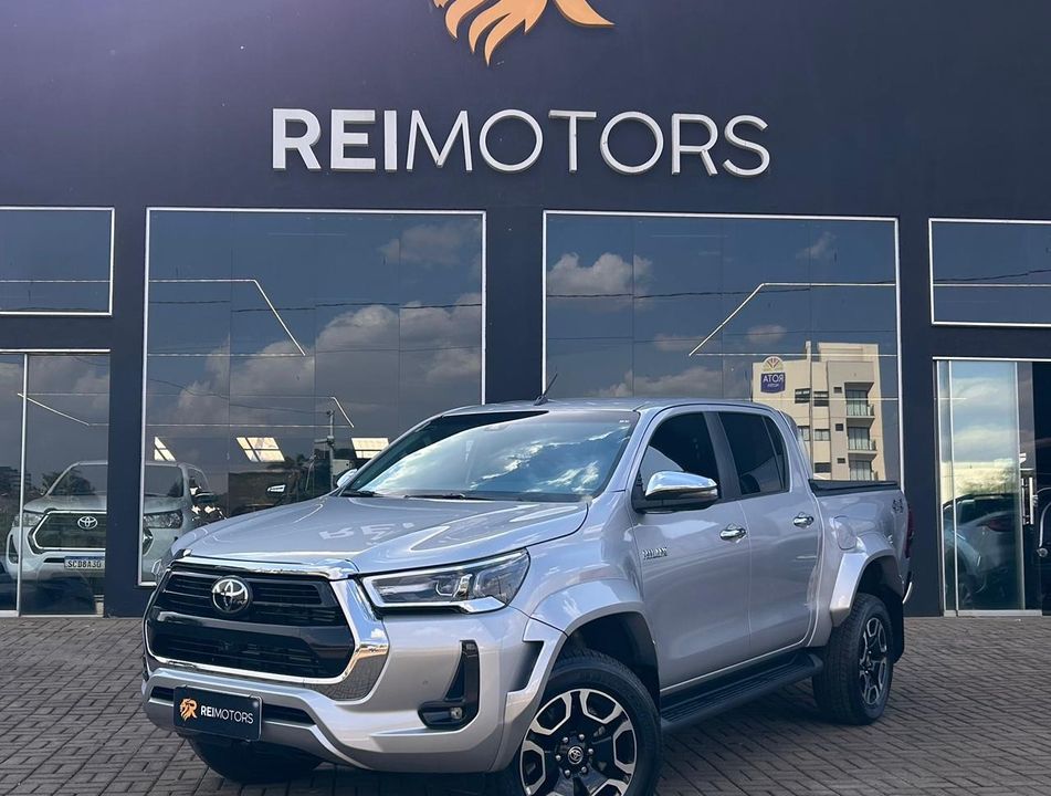 Toyota Hilux CD SRX Plus 4x4 2.8 TDI Die. Aut.