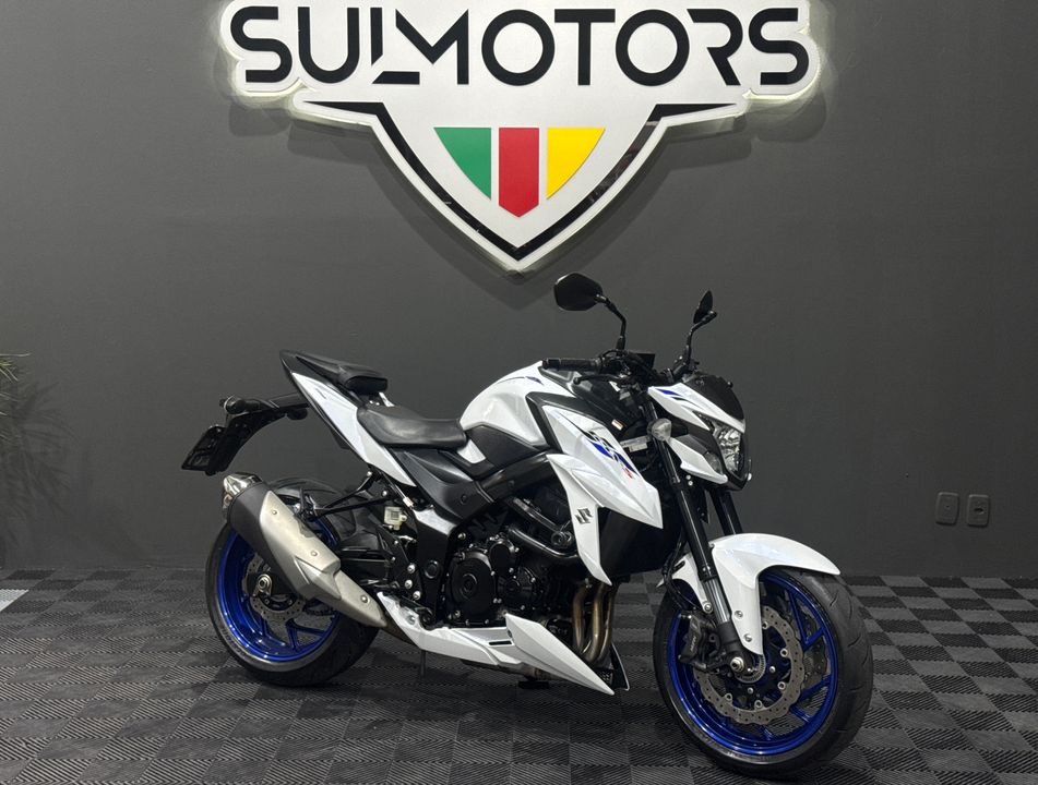 SUZUKI GSX-S 750