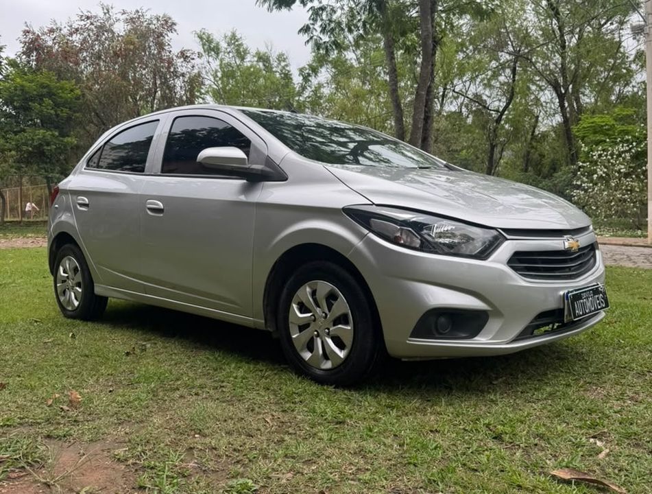 Chevrolet ONIX HATCH LT 1.0 8V FlexPower 5p Mec.