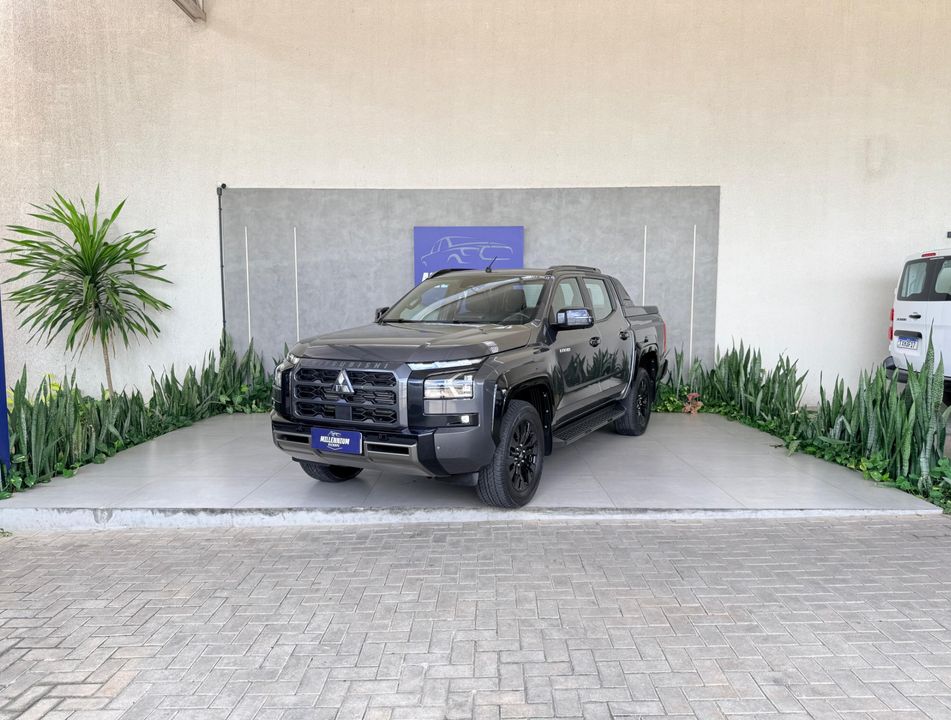 Mitsubishi Triton Katana 2.4 CD 4x4 TB Diesel Aut.
