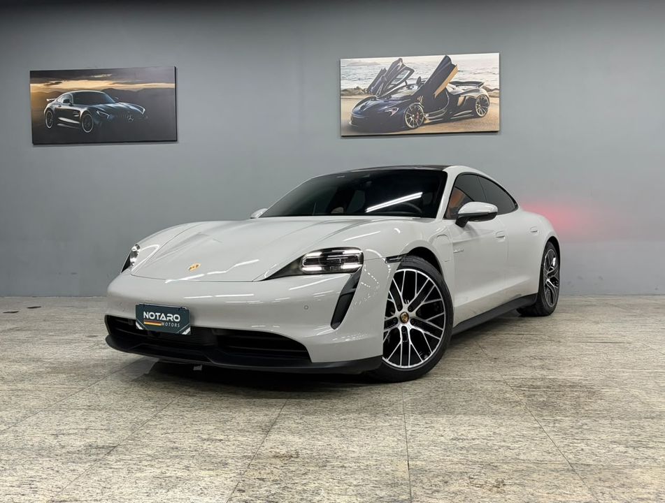 Porsche Taycan (Elétrico)