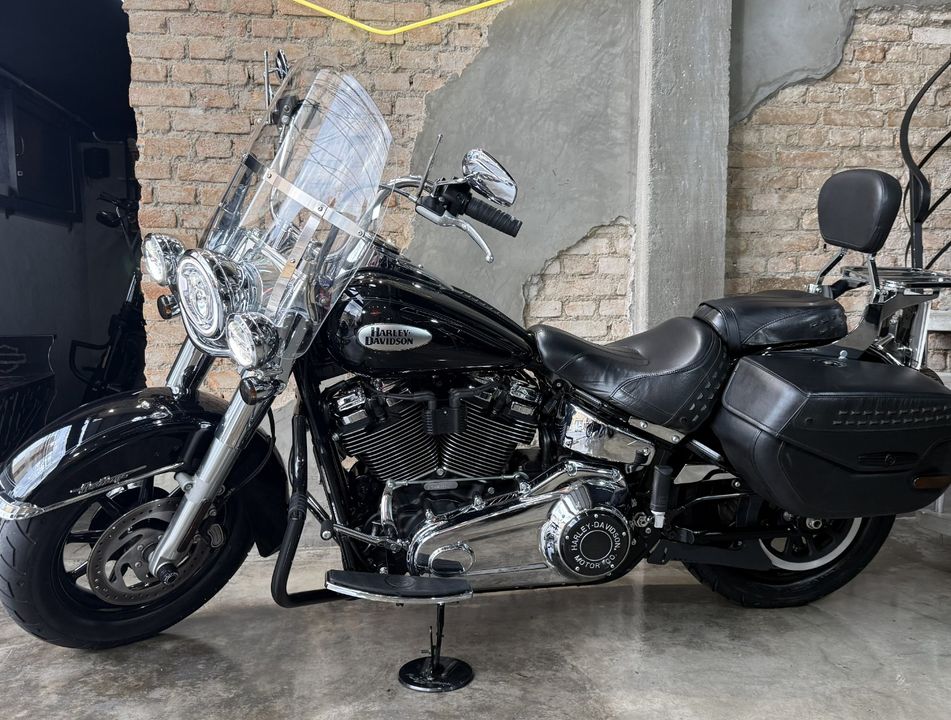 Harley HERITAGE CLASSIC FLHC/FLHCS