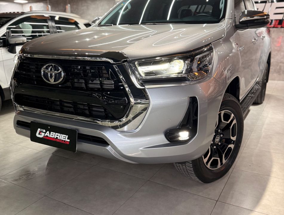 Toyota Hilux CD SRV 4x4 2.8 TDI Diesel Aut.